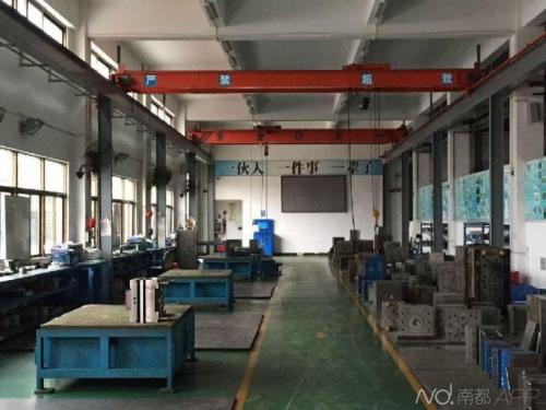 注塑开云集团-开云（中国）工厂制造滑块加斜导柱定模内侧抽芯